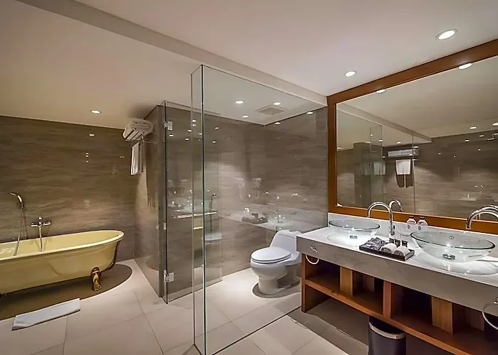 The Nest 4*