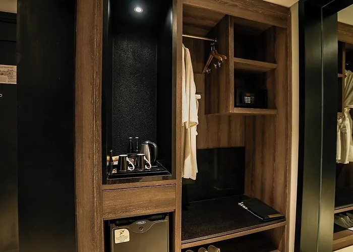 The Nest 4*